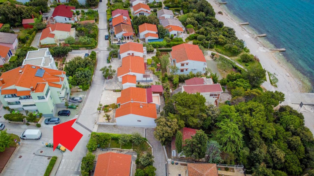 Locus Apartments Петрчане Экстерьер фото